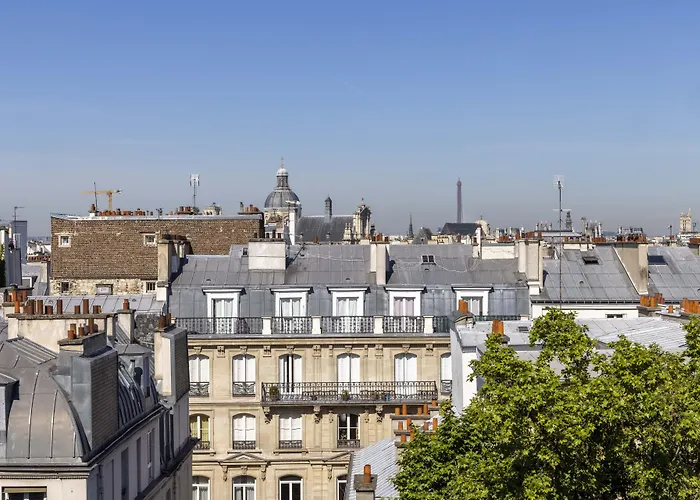 Hotel mit Pool: Le Petit Beaumarchais Hotel & Spa